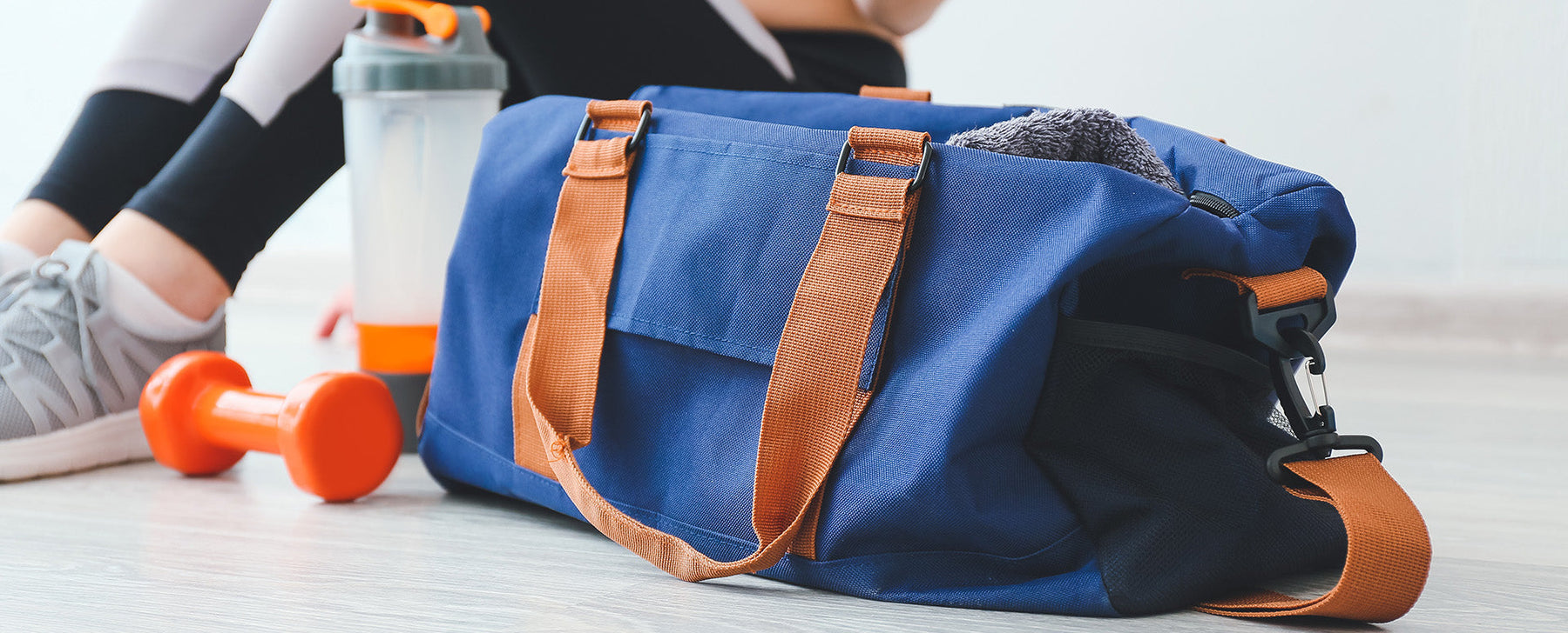 Wholesale Duffle Bags in the UK: Sizes, Styles &amp; Uses for Every Occasion
